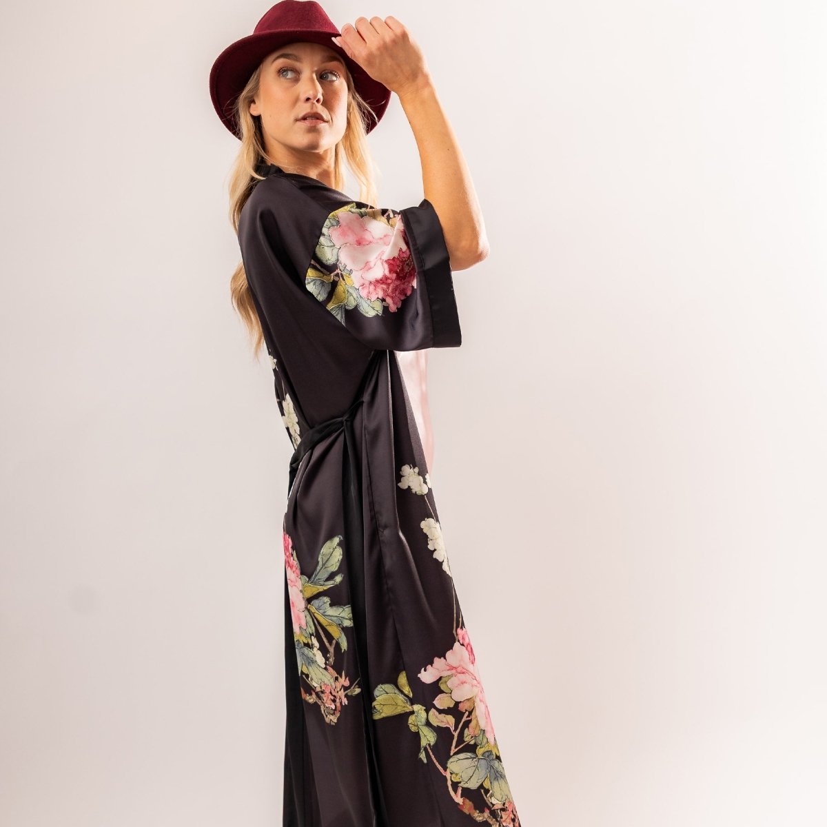 Kimono Dames Satijn - Kuro Grace - Kimomi