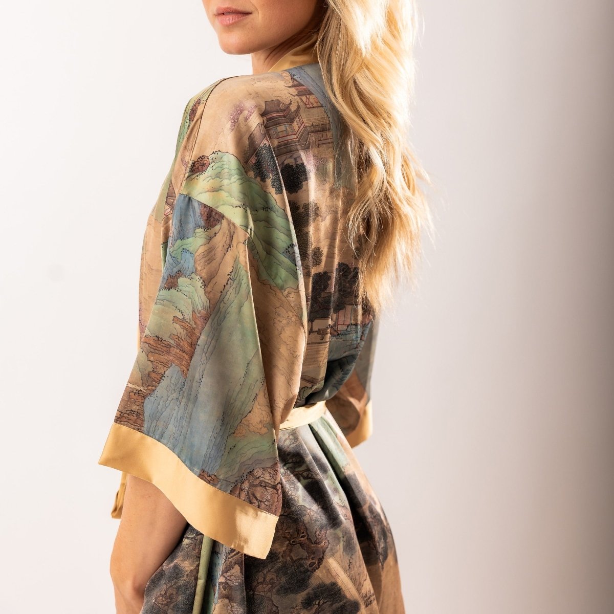 Kimono Dames Satijn - Poetry in Silk - Kimomi