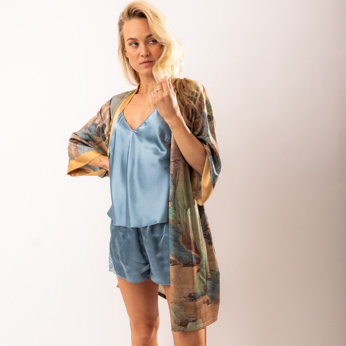Kimono Dames Satijn - Poetry in Silk - Kimomi