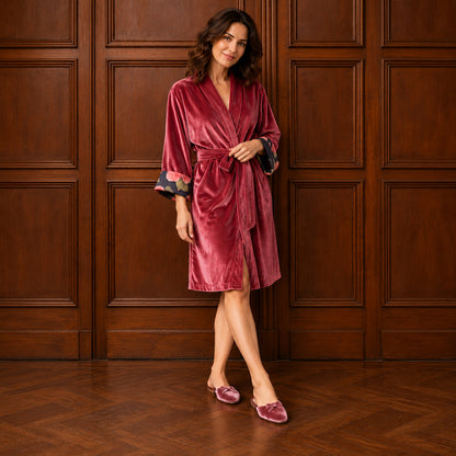 Omkeerbare kimono van fluweel en satijn – Ruby Bloom