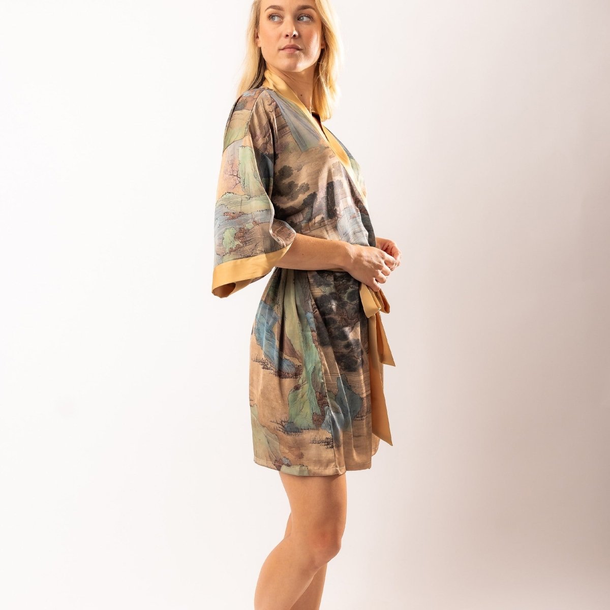 Kimono Dames Satijn - Poetry in Silk - Kimomi